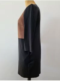 AMY VERMONT trikotāžas kleita ar kabatām un ādas imitācijas AMY VERMONT trikotāžas kleita ar kabatām un ādas imitācijas