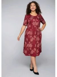 Sheego kokvilnas kleita ar ķermeni formējošu apakšveļu Sheego kokvilnas kleita ar ķermeni formējošu apakšveļu