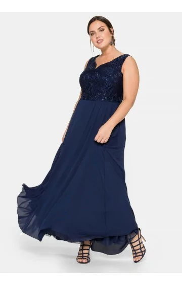 Sheego vakarkleita ar plandošiem svārkiem