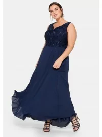 Sheego vakarkleita ar plandošiem svārkiem