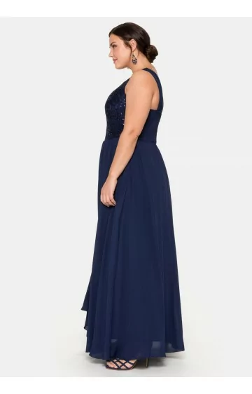 Sheego vakarkleita ar plandošiem svārkiem