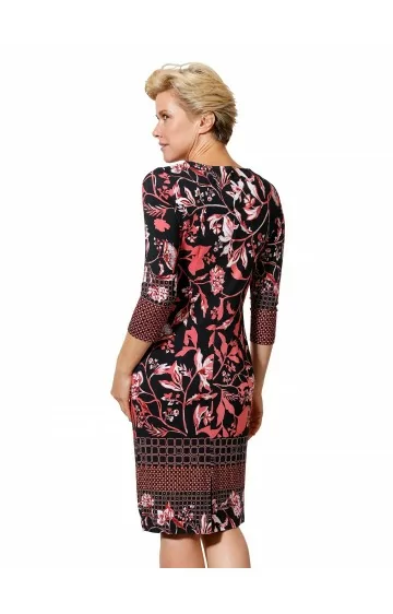 Mona trikotāžas kleita