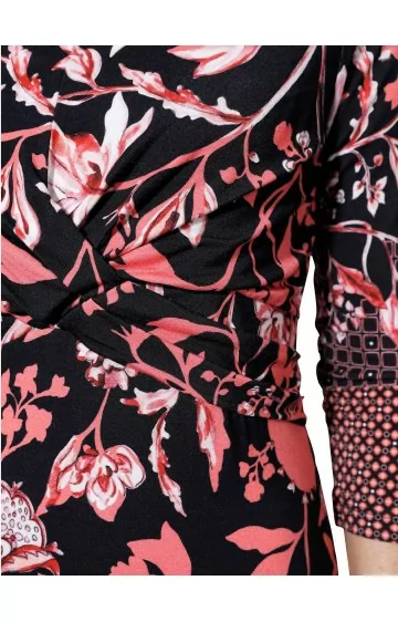 Mona trikotāžas kleita