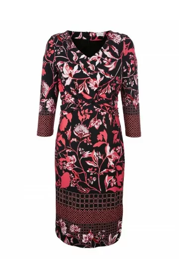 Mona trikotāžas kleita