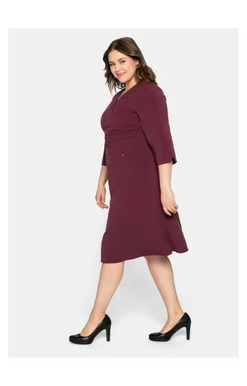 Masīva Sheego kleita ar regulējamu apakšveļu