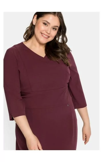 Masīva Sheego kleita ar regulējamu apakšveļu