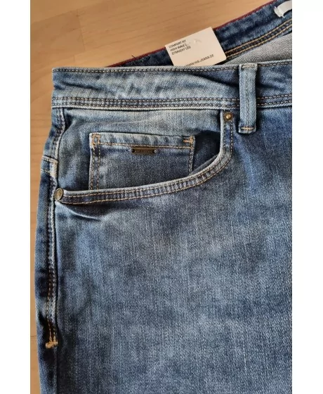 H.I.S. džinsi ar izšūtām kabatām un paaugstinātu vidukli