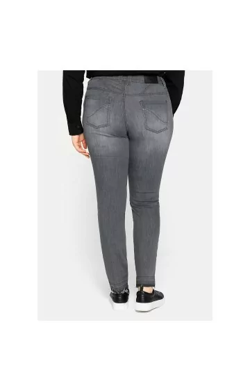 Slim-fit džinsi Sheego