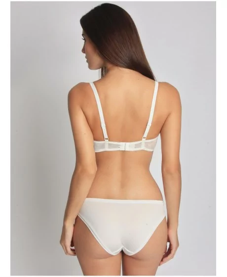 Sassa modes krūšturis