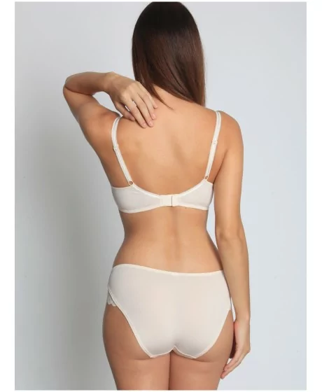 Sassa modes krūšturis