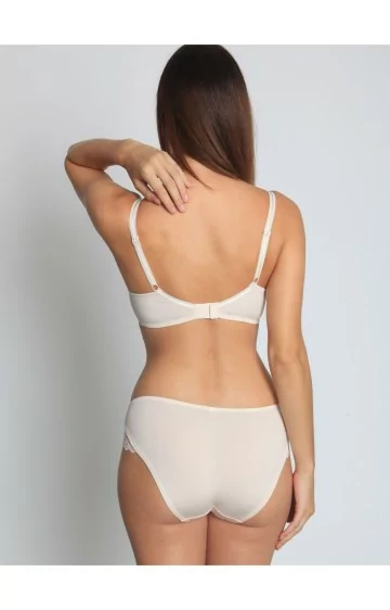 Sassa modes krūšturis