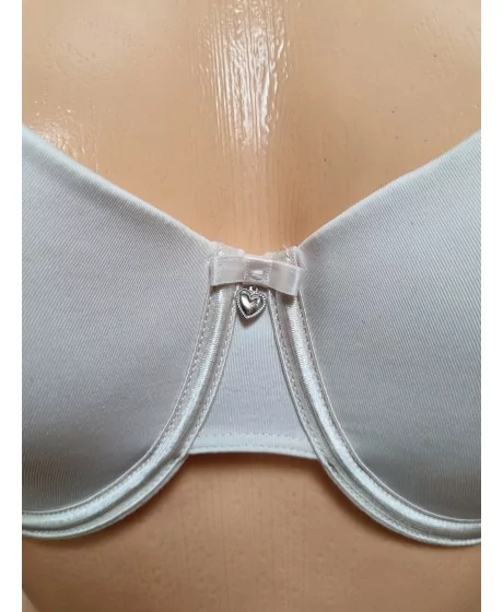 Sassa modes krūšturis