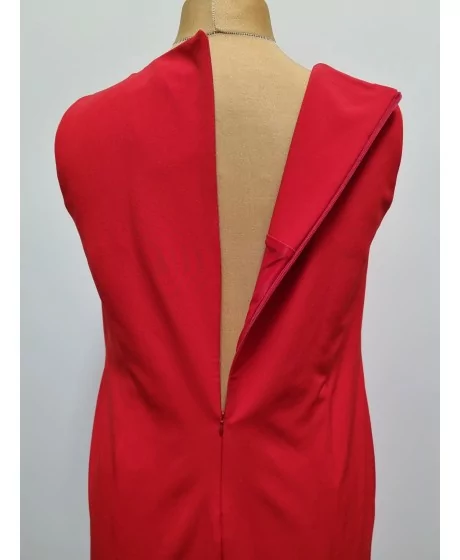 Elastīga, klasiska MIAMODA kleita ar oderi