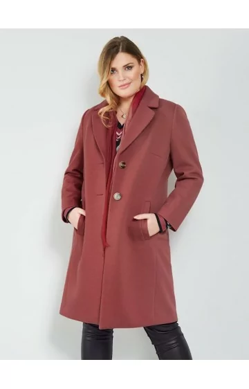 Sāras Lindholmas mētelis - 1