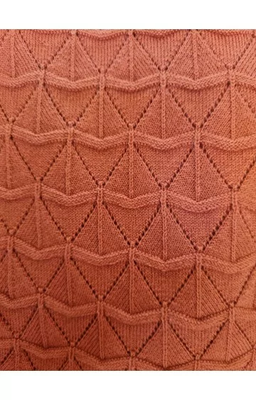 Īss džemperis Janet & Joyce ar apaļu izgriezumu