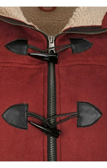 Kleita ar kapuci virsjakā - 3