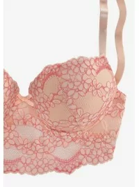 s.Oliver pavedinošs mežģīņu krūšturis