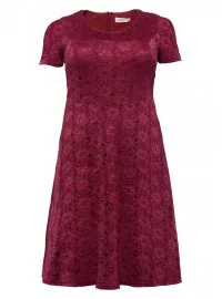 Sheego nėrinių suknelė su figūrą koreguojančiu apatiniu