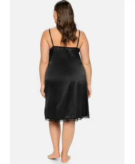 Vilinošs Sheego satīna naktskrekls